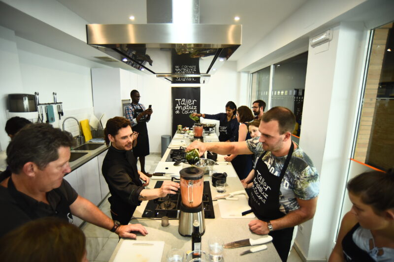 Spanish Cooking Class (Evening) - Imagen 2